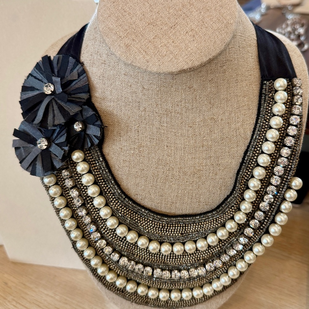Stella & Dot Natasha Bib Necklace